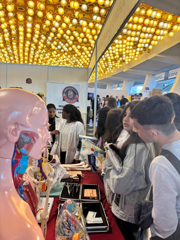 expo2.jpeg